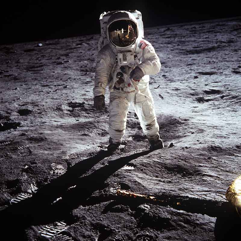 Apollo-11-man-on-moon
